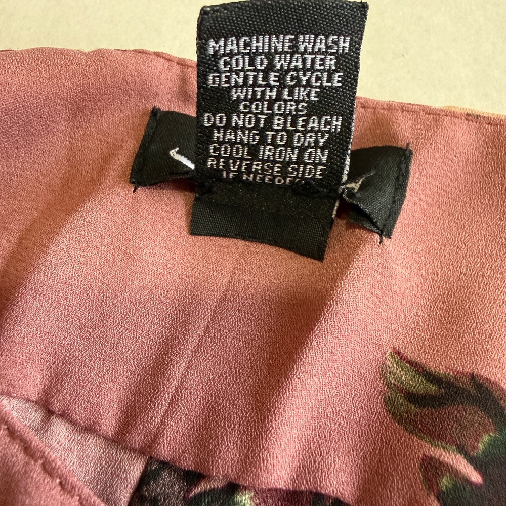 Justify Blouse size Large - Picture 8 of 10